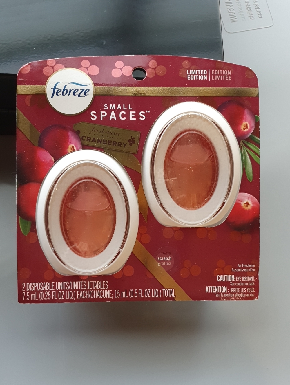 Febreze Small Spaces Cranberry Air Fresheners - Red and White